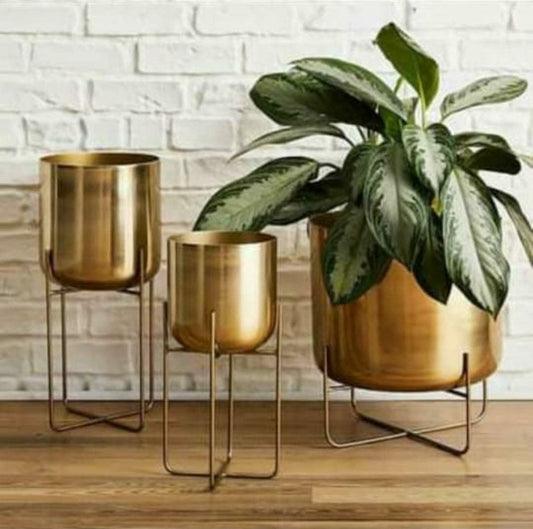 Metal Small Floor Plant Stand for Living Room/Indoor Plant Stand with Planter Pot (Golden Colour, Set Of 3)